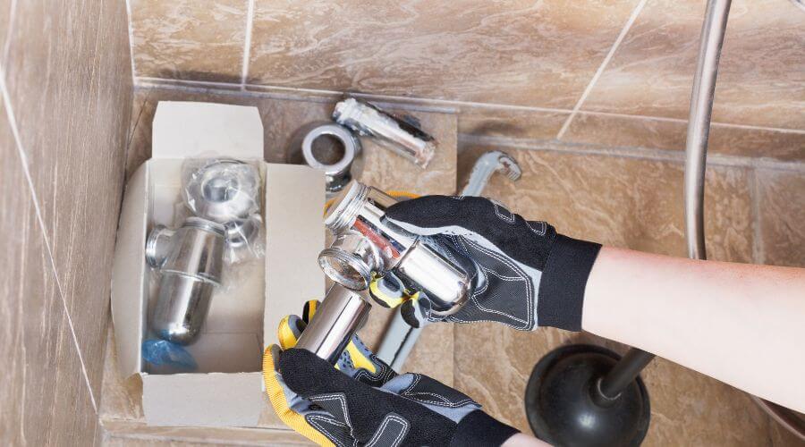 Professional gutter cleaning in Jericho, NY